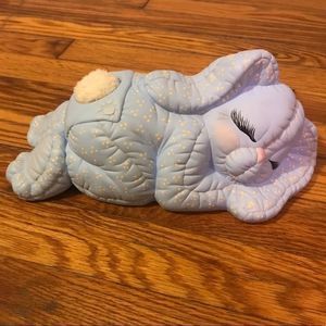 VTG 80s Dona’s Ceramic Quilted Napping Bunny Rabbit Coin Bank Mold Blue/Whi- 11”